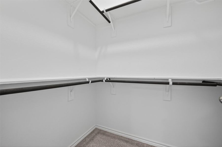 Spacious, unfurnished interior of a new home in , Houston (Image 26).