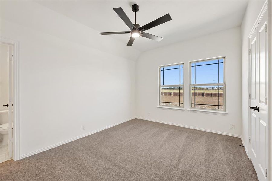 Spacious, unfurnished interior of a new home in Bear Creek Classic 50, Lavon (Image 23).