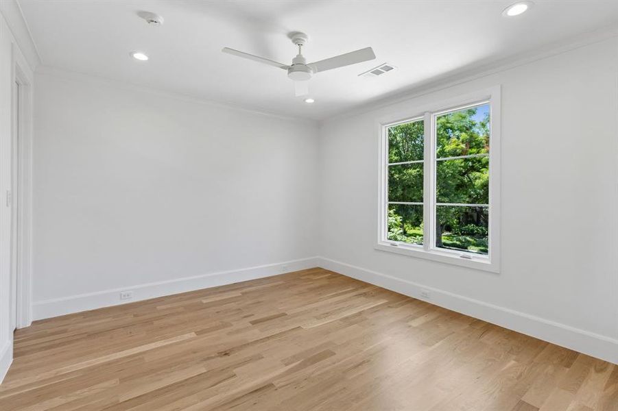 Spacious, unfurnished interior of a new home in , University Park (Image 35).