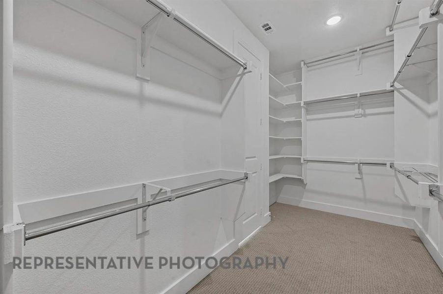 Spacious, unfurnished interior of a new home in The Parks at Wilson Creek, Celina (Image 17).