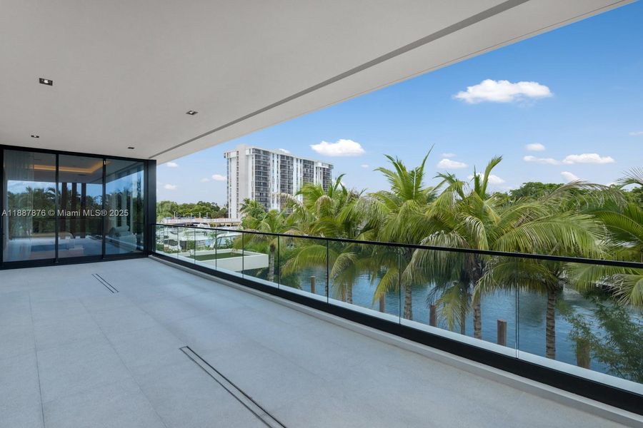 Image 60 of a home in .