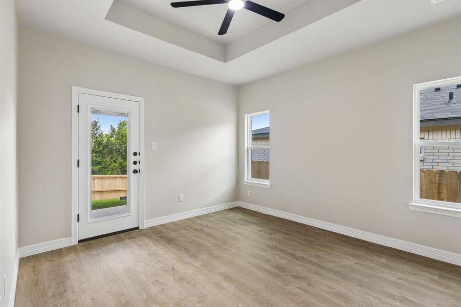 Spacious, unfurnished interior of a new home in , Killeen (Image 29).