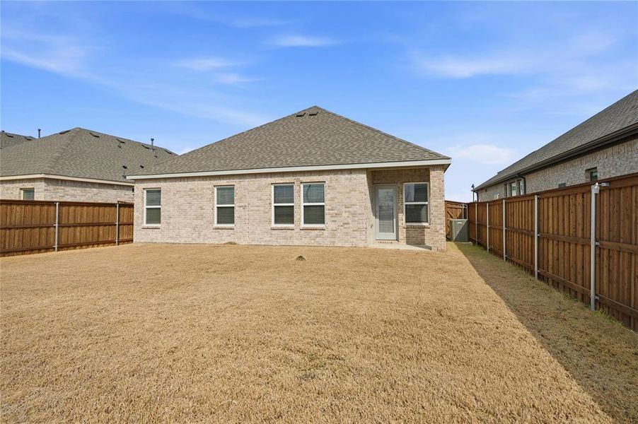 Exterior details and patio area of a home in , Forney (Image 3).
