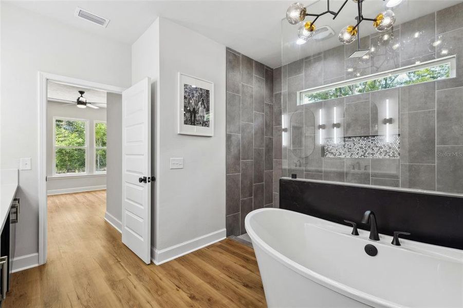 Furnished interior view inside a new home in , Alachua (Image 13).