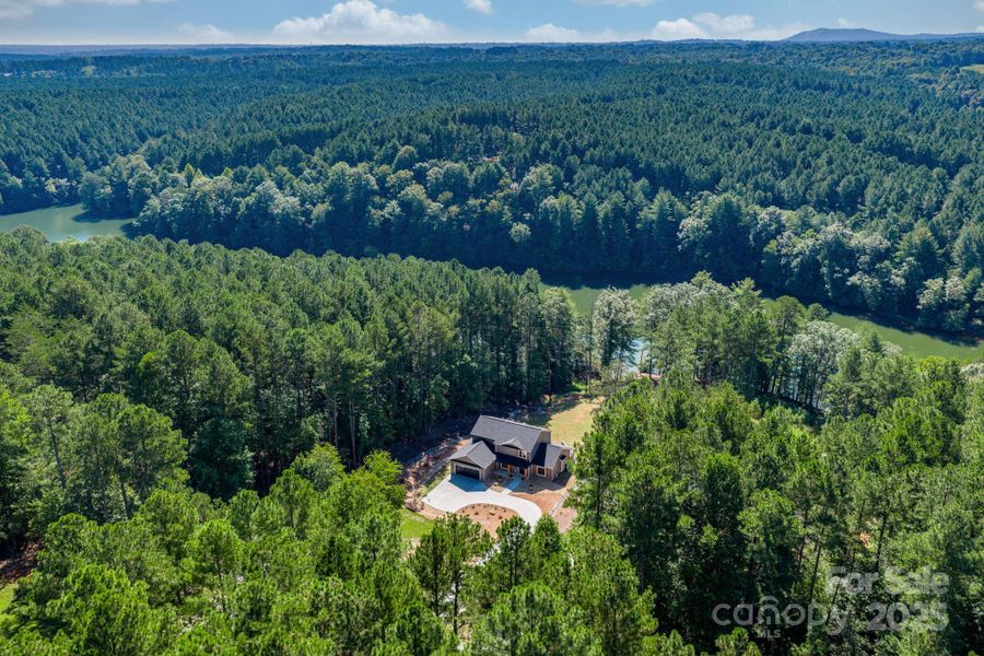 Image 43 of a home in .