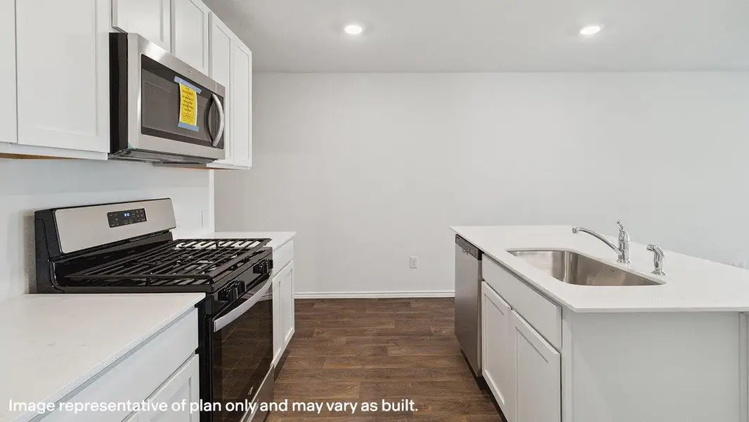 Furnished interior view inside a new home in Lucero, San Antonio (Image 8).