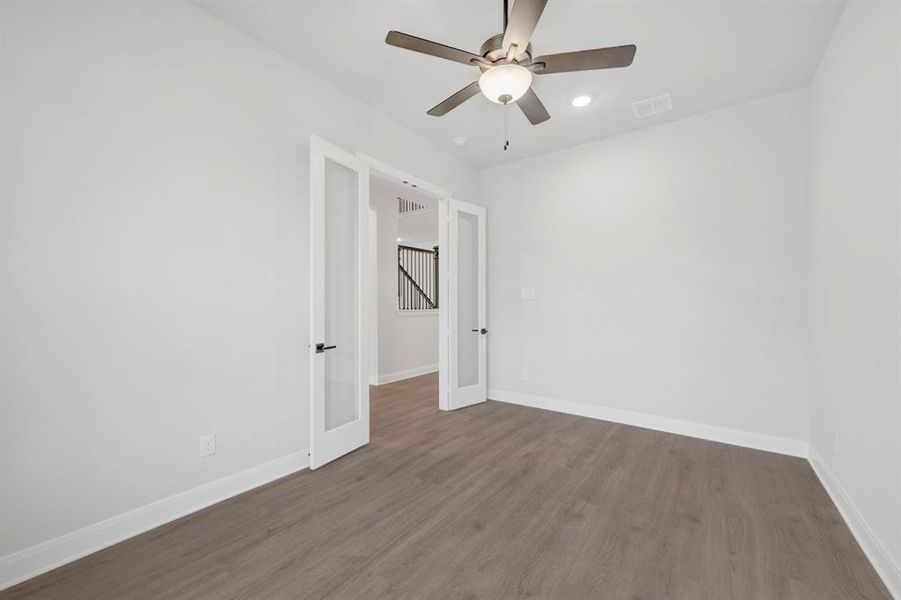 Spacious, unfurnished interior of a new home in The Ridge at Northlake, Northlake (Image 33).