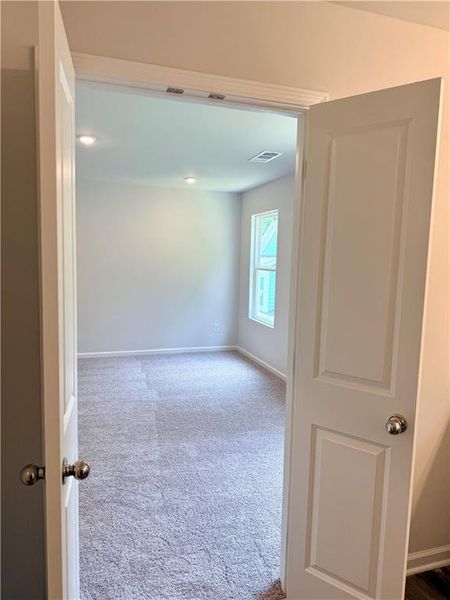Spacious, unfurnished interior of a new home in , Atlanta (Image 30).