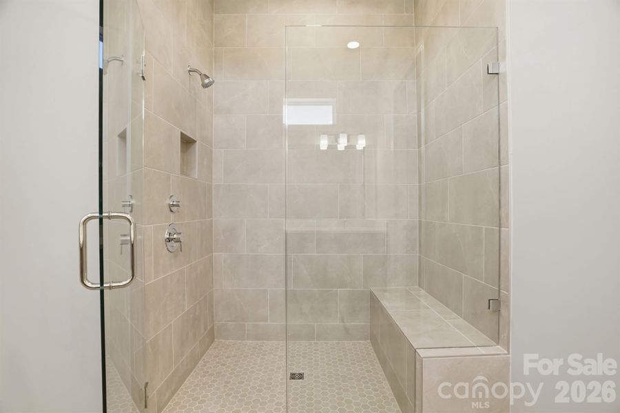 Primary En Suite