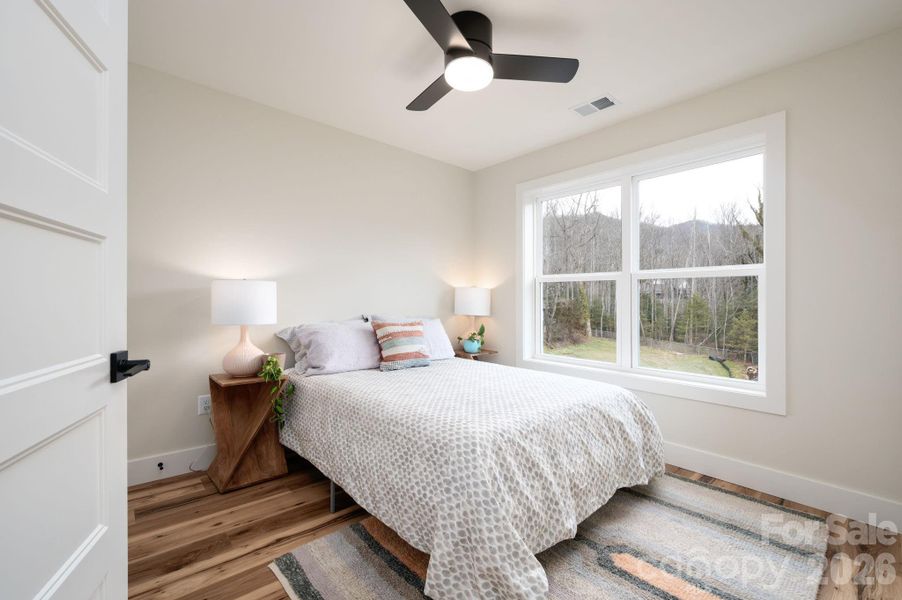 2nd Bedroom-Upstairs