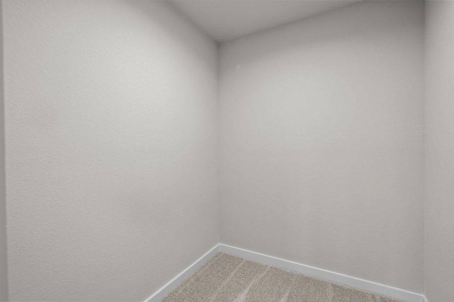 Spacious, unfurnished interior of a new home in Briarwood Crossing, Rosenberg (Image 28).