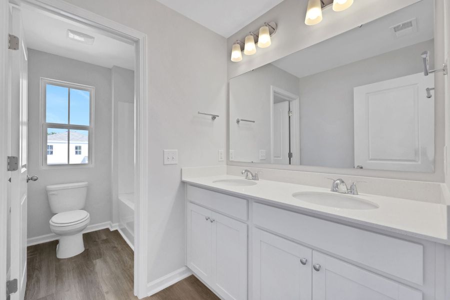 4br New Home in Hardeeville, SC.  - Slide 31