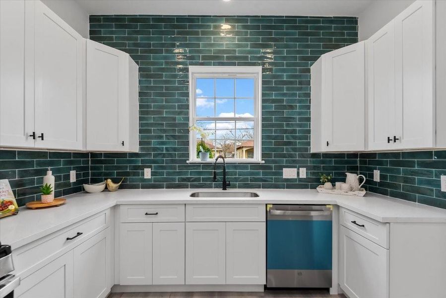 Furnished interior view inside a new home in , Houston (Image 15).