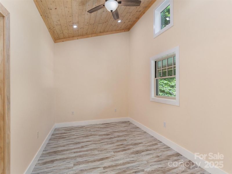Spacious, unfurnished interior of a new home in , Waynesville (Image 16).