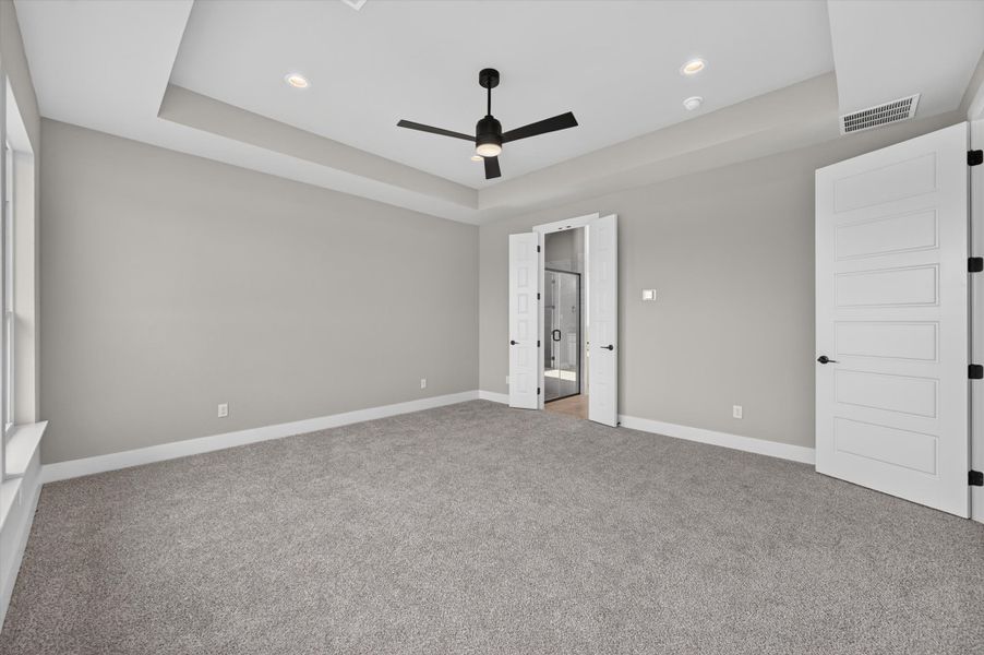 Spacious, unfurnished interior of a new home in Coyote Crossing, Godley (Image 30). Spacious, unfurnished interior of a new home in Coyote Crossing, Godley (Image 30).
