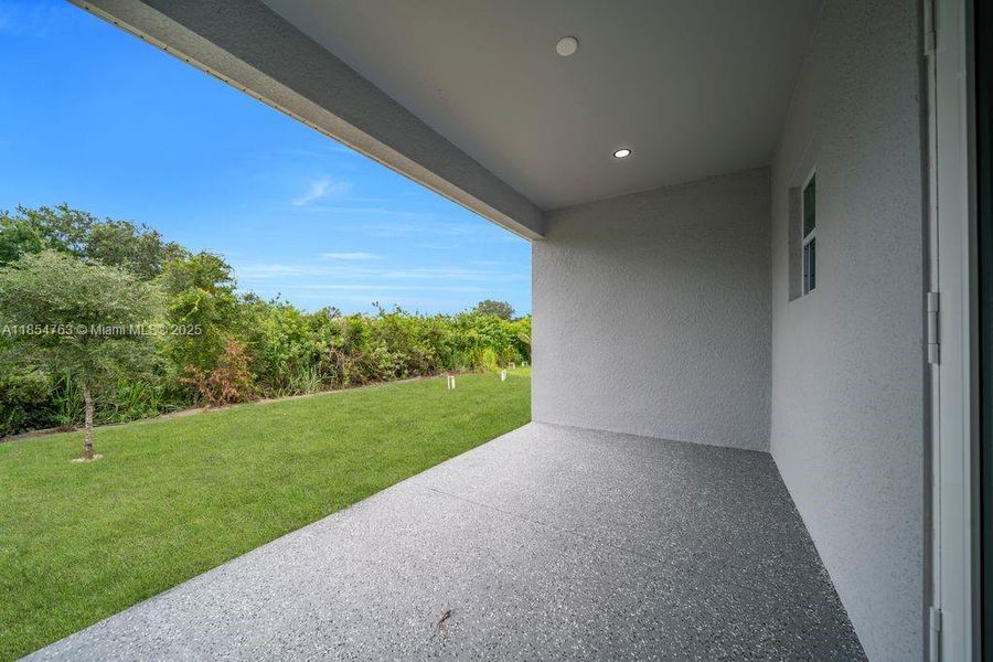 Image 45 of a home in .