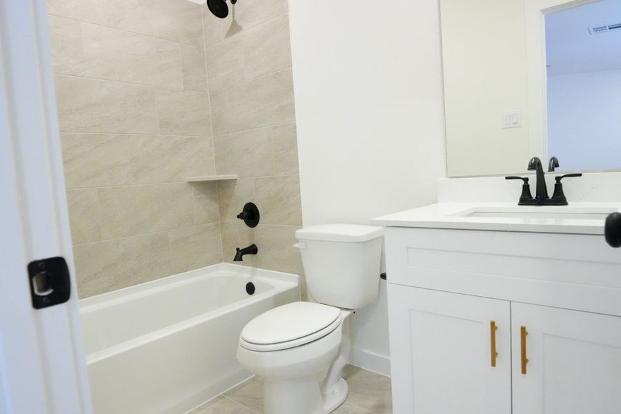 Furnished interior view inside a new home in Foxtail Palms, Manvel (Image 11).