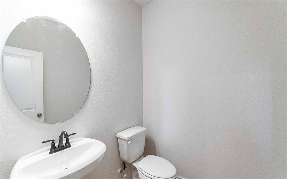 Furnished interior view inside a new home in Sagebrook, Argyle (Image 6).