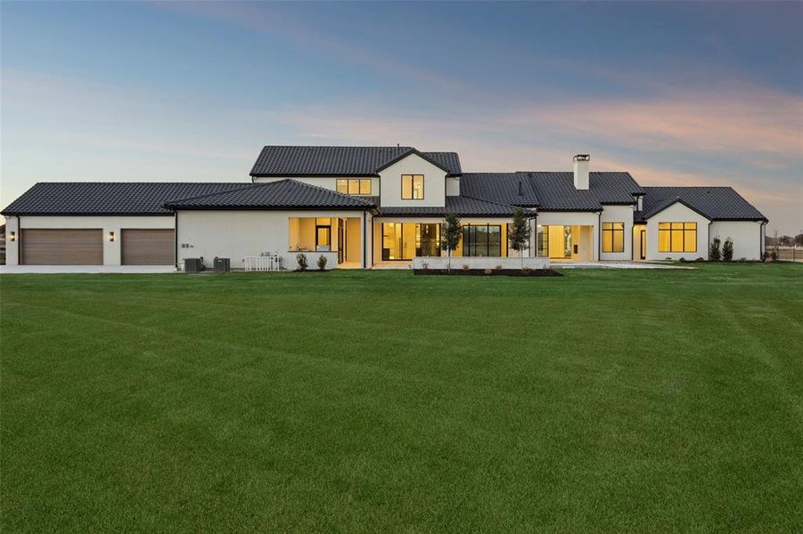 Exterior details and patio area of a home in , Bartonville (Image 29).