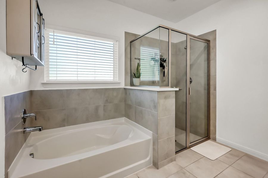 Furnished interior view inside a new home in Lexington Heights, Willis (Image 11).