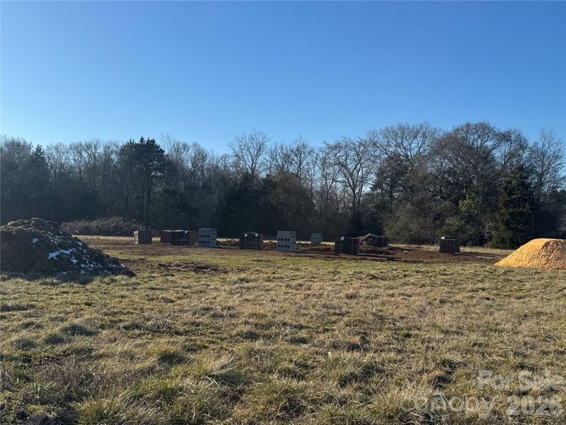 Image 8 of a home in . Image 8 of a home in .