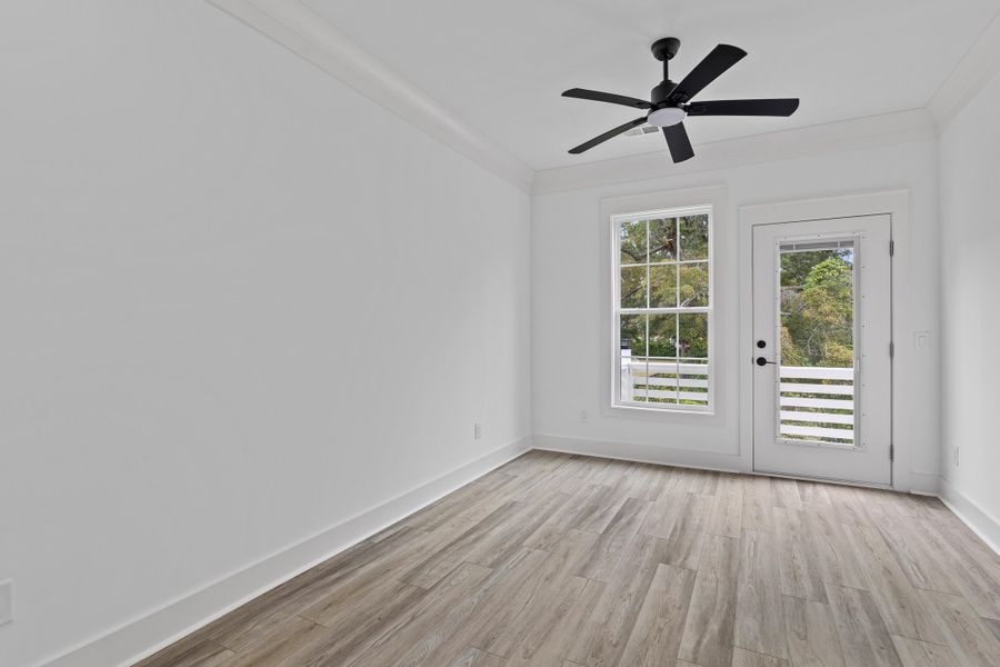Spacious, unfurnished interior of a new home in , North Charleston (Image 27).