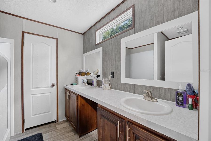 Furnished interior view inside a new home in , Hawthorne (Image 14).