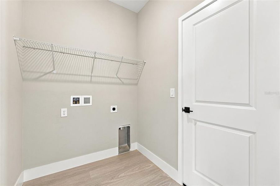 Spacious, unfurnished interior of a new home in , Ocala (Image 17).
