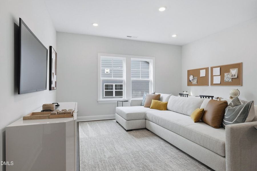 SUN_ShawRidge_Pic_EastmanIII_QMI_3_Loft_