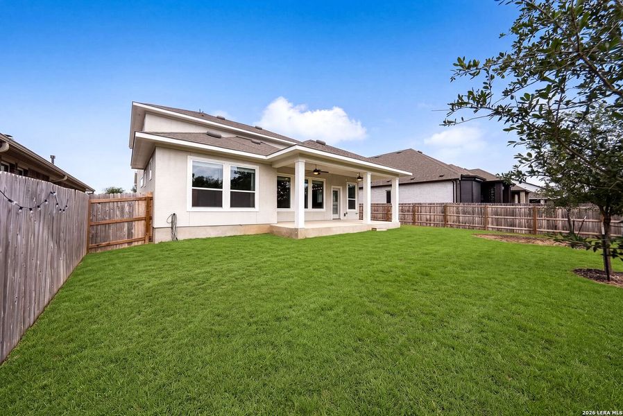 Exterior details and patio area of a home in Davis Ranch 60', San Antonio (Image 36).