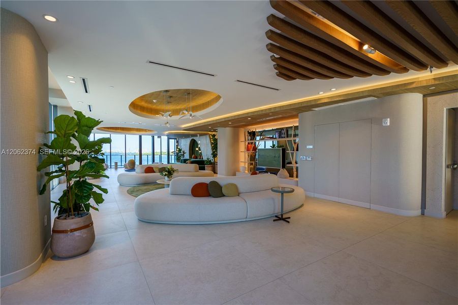 Community amenities in , Miami (Image 43).