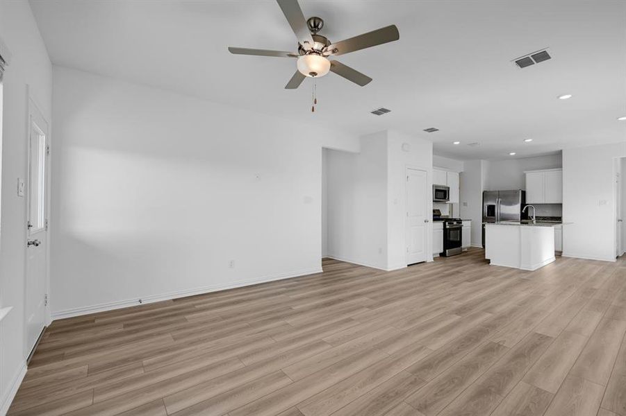 2779 Kyle Drive ~ Ready Now!