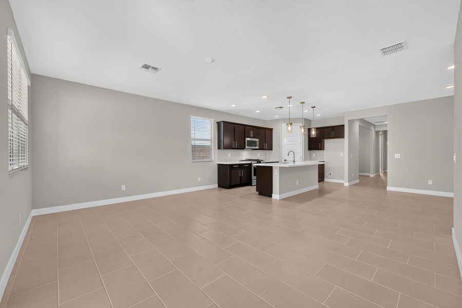 Spacious, unfurnished interior of a new home in Combs Ranch, San Tan Valley (Image 14). Spacious, unfurnished interior of a new home in Combs Ranch, San Tan Valley (Image 14).