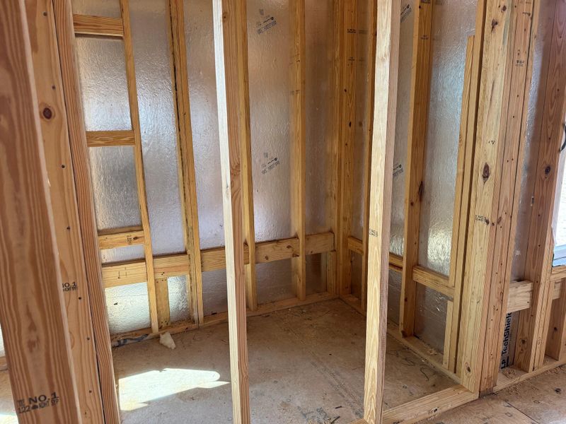 Sizeable 3rd bedroom walk-in closet