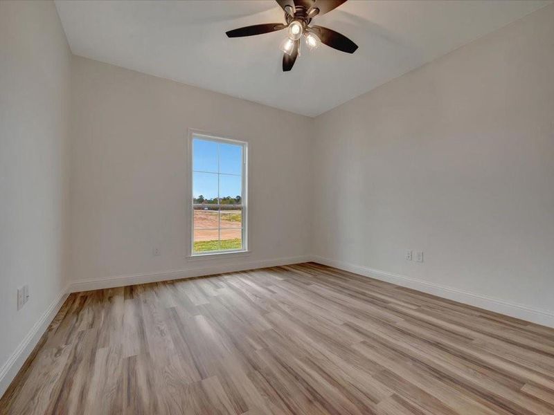 Spacious, unfurnished interior of a new home in , Huntington (Image 30).