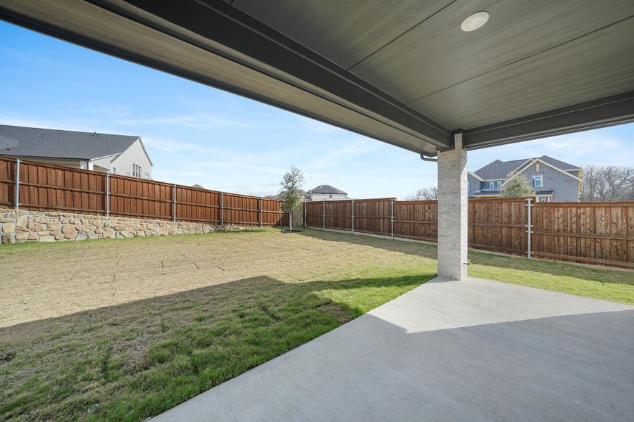 Exterior details and patio area of a home in Inspiration - Paradise Village, Lucas (Image 3).