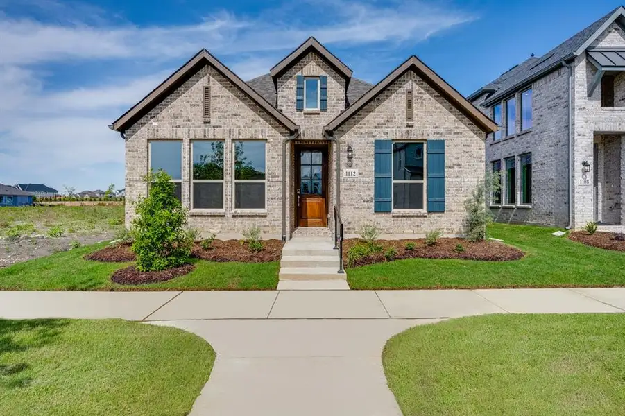 1112 Wheatgrass Mews ~ Ready Now! 1112 Wheatgrass Mews ~ Ready Now!