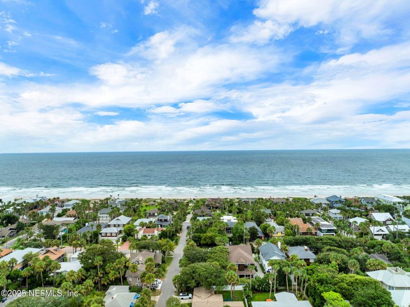 Image 33 of a home in . Image 33 of a home in .