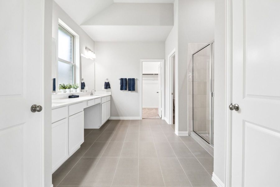 Owner's Bathroom Owner's Bathroom