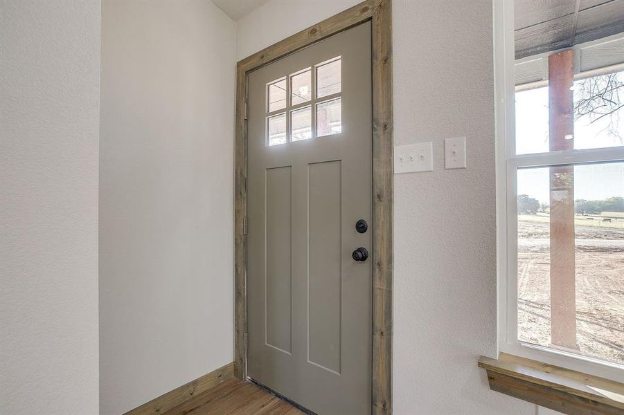Spacious, unfurnished interior of a new home in , Weatherford (Image 8).