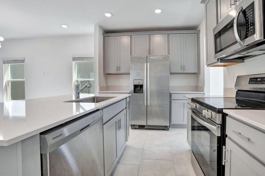 Furnished interior view inside a new home in Wellness Ridge, Clermont (Image 10).