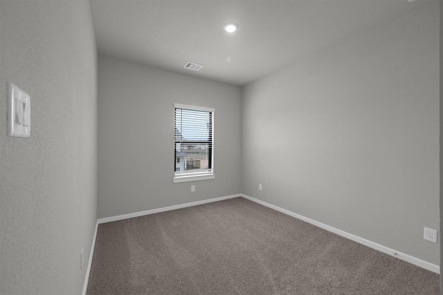 Spacious, unfurnished interior of a new home in Summer Place  35', Montgomery (Image 34).