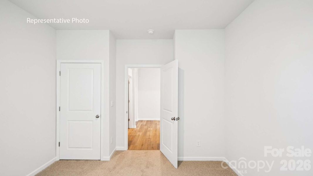 Spacious, unfurnished interior of a new home in Granite Falls, Lancaster (Image 10).