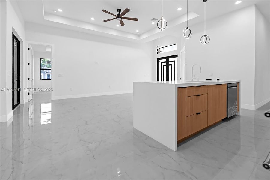 Spacious, unfurnished interior of a new home in , Cape Coral (Image 50).