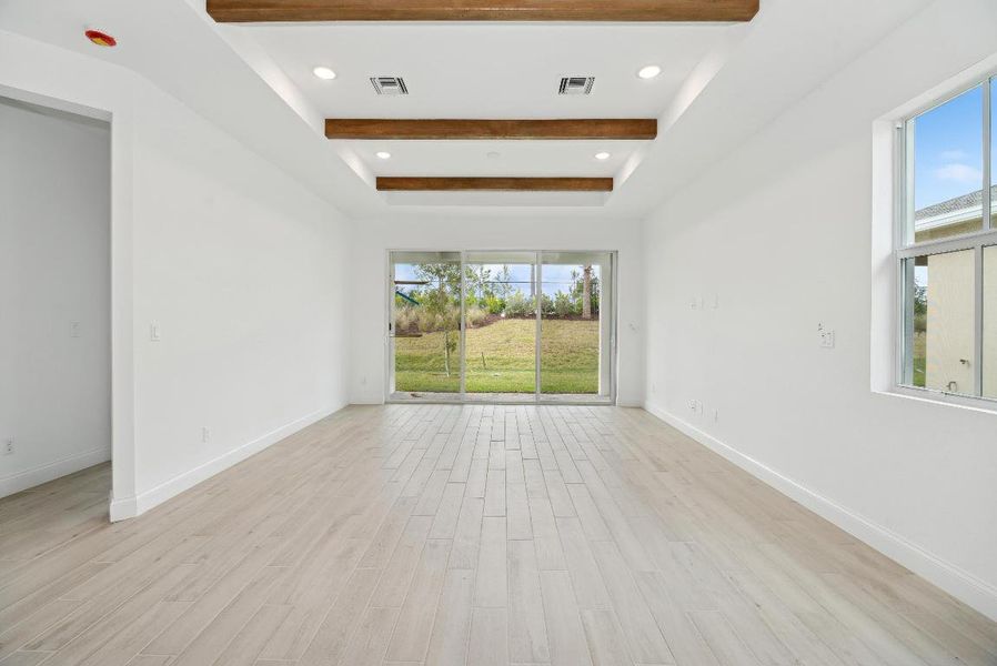 10_10347DreamweaverRd_3_FamilyRoom_HiRes