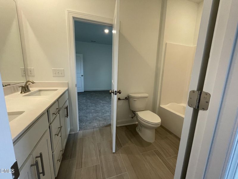 Secondary Bath Jack & Jill Secondary Bath Jack & Jill