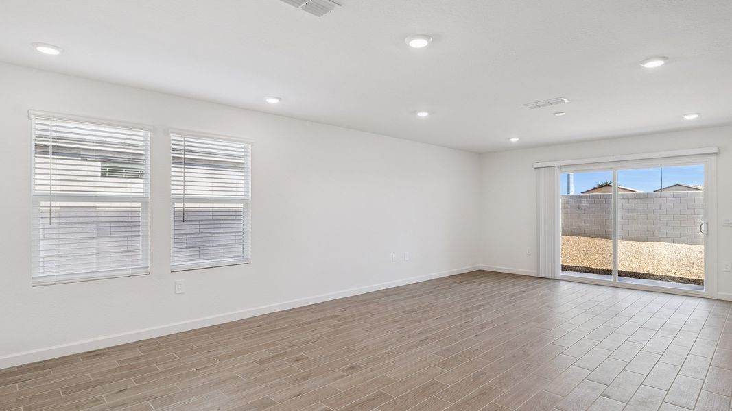 Spacious, unfurnished interior of a new home in Remington, Buckeye (Image 14).