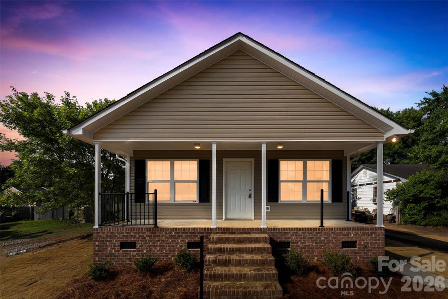 Exterior details and patio area of a home in , Rock Hill (Image 15).