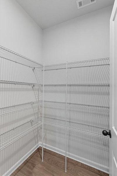 Spacious, unfurnished interior of a new home in Meadow Pines, Dallas (Image 28).