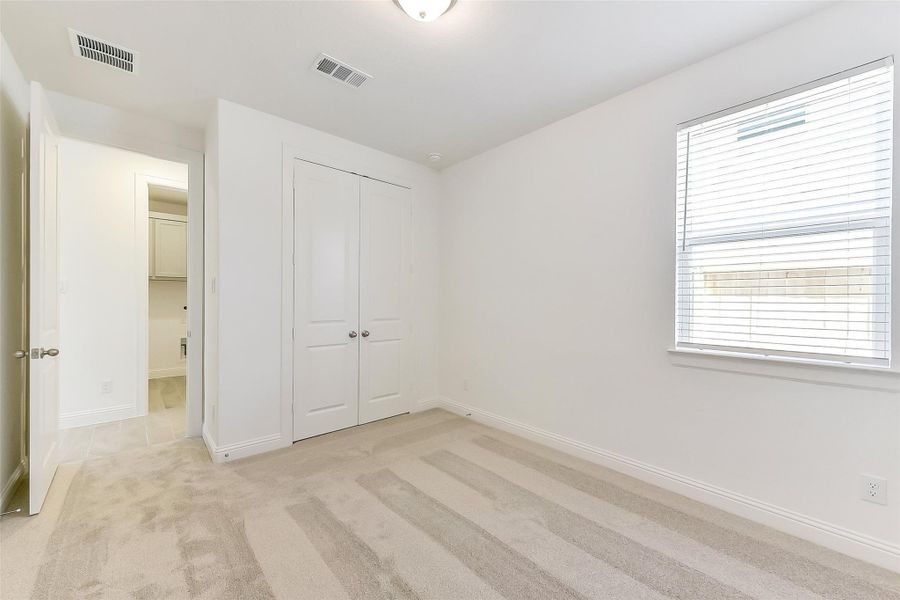 Spacious, unfurnished interior of a new home in Evergreen 40', Conroe (Image 25). Spacious, unfurnished interior of a new home in Evergreen 40', Conroe (Image 25).